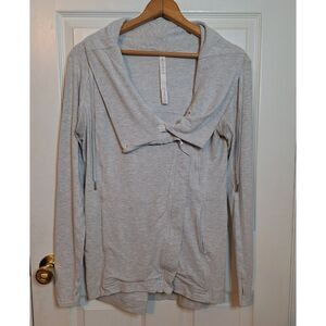 Lululemon Grey Coast Easy Wrap Full Zip Sweatshirt Athleisure Activewear Size 6